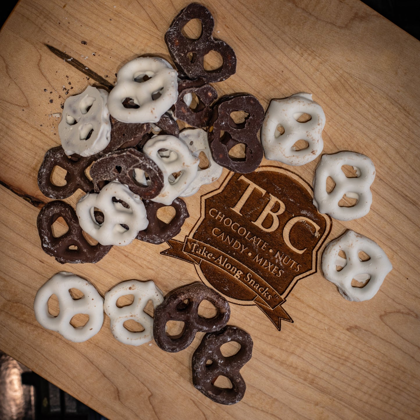 Tuxedo-Dipped Pretzels Twists