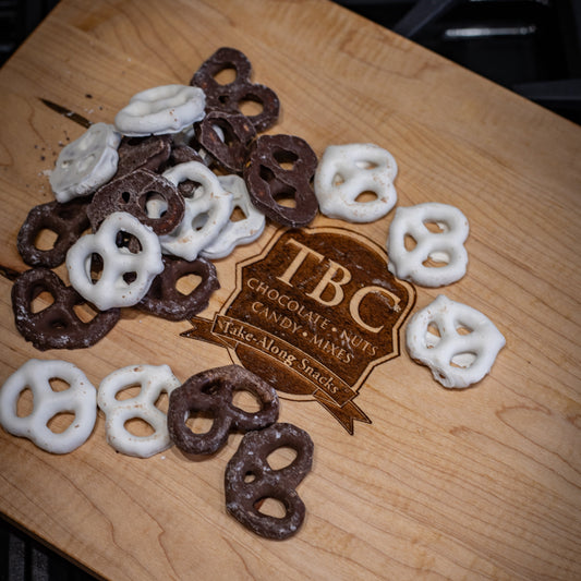 Tuxedo-Dipped Pretzels Twists